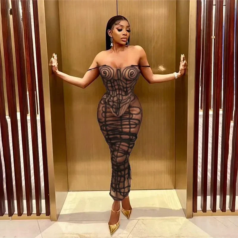 Summer New Fashion Street Stripe Printed Mesh See-through Suspender Tube Top Hip Skirt Set
Summer New Fashion Street Stripe Printed Mesh See-through Suspender Tube Top Hip Skirt Set
