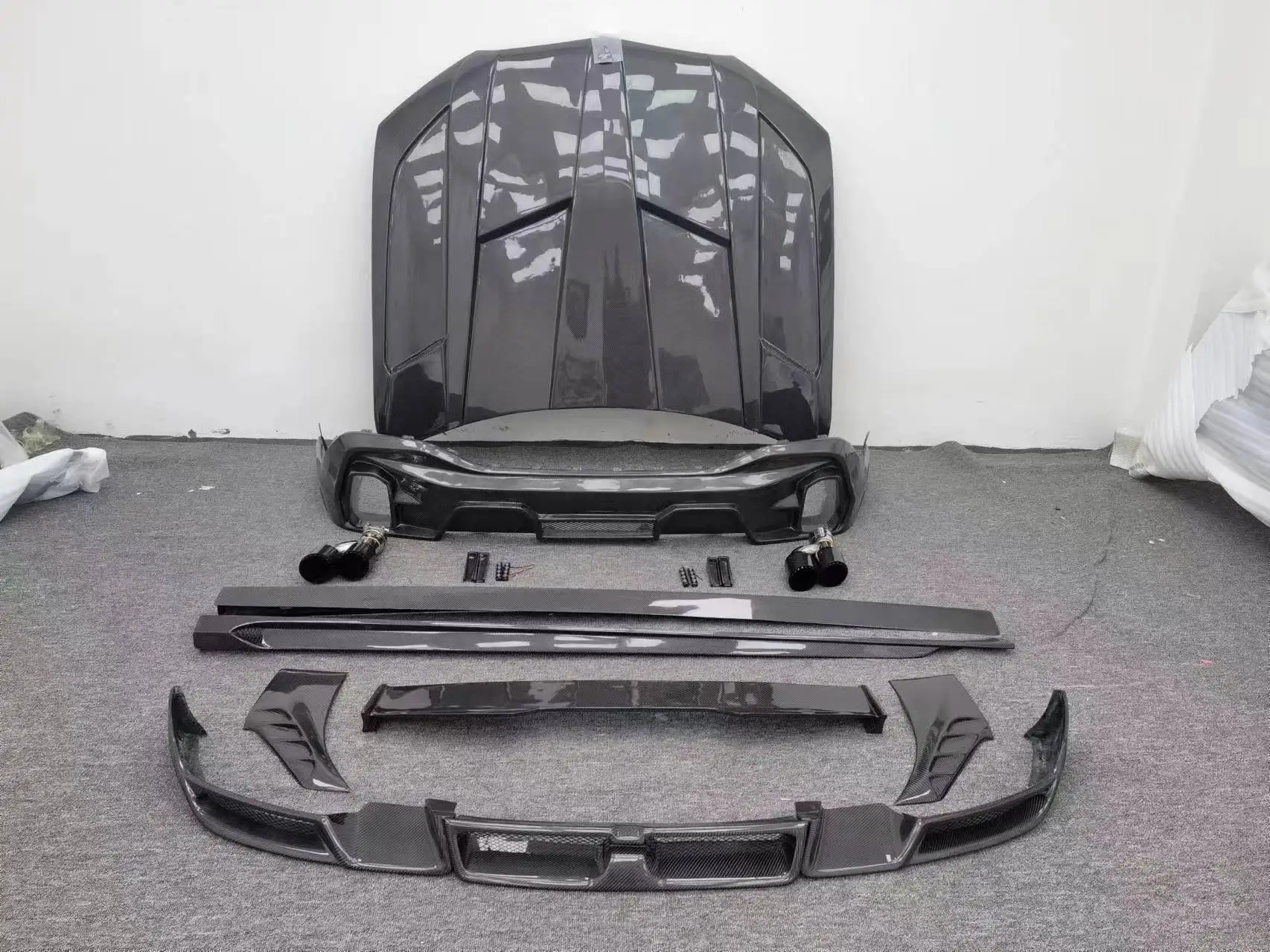 Custom made High Quality LD Style Carbon Fiber Body Kit forBM W X6 Hot Selling Rear Diffuser Hood Spoiler Side Skirts 2020-2023
Custom made High Quality LD Style Carbon Fiber Body Kit forBM W X6 Hot Selling Rear Diffuser Hood Spoiler Side Skirts 2020-2023