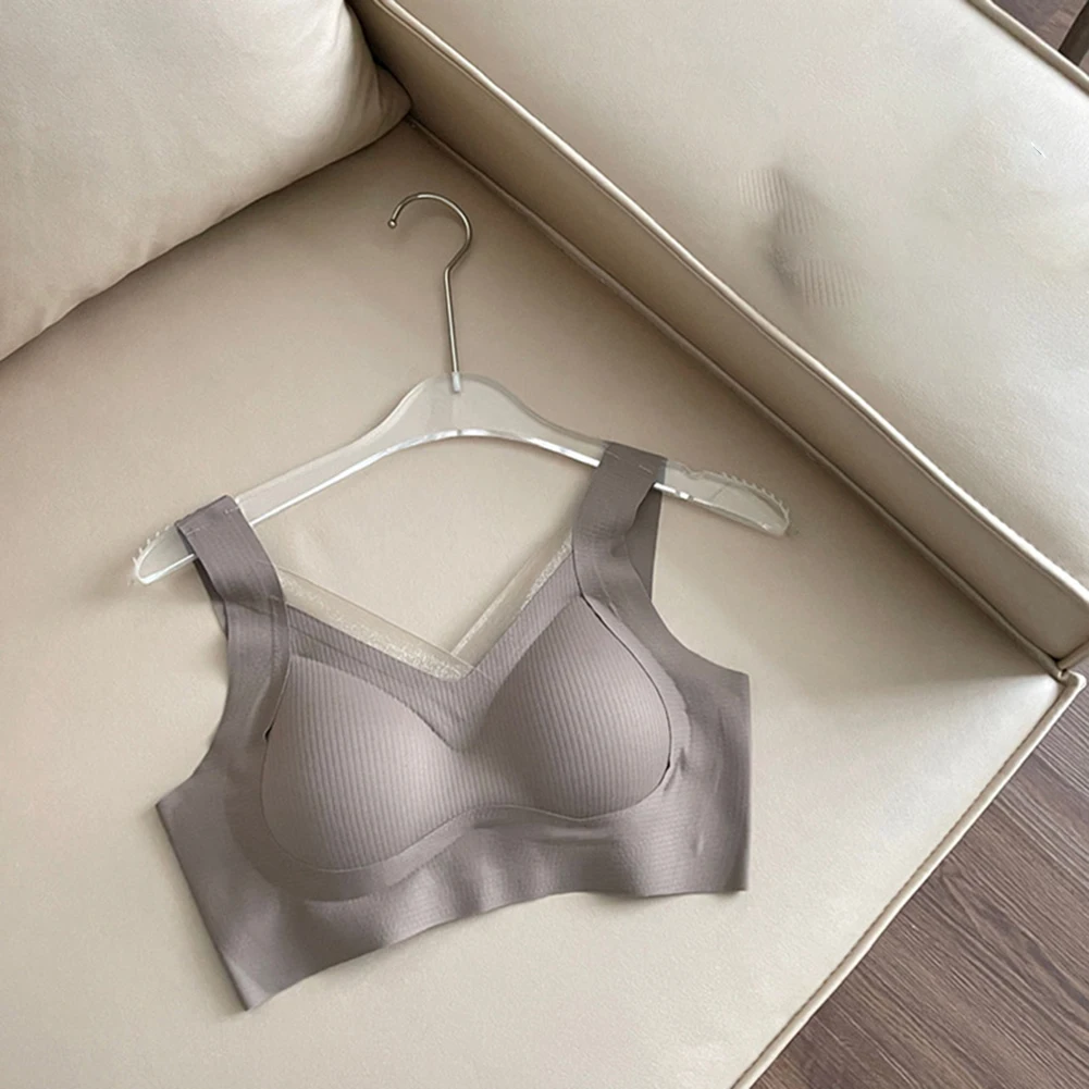 Breathable Mesh Seamless Vest For Casual Outing Sleeveless Design Suitable For Spring Suitable For Summer V-neck Neckline
Breathable Mesh Seamless Vest For Casual Outing Sleeveless Design Suitable For Spring Suitable For Summer V-neck Neckline