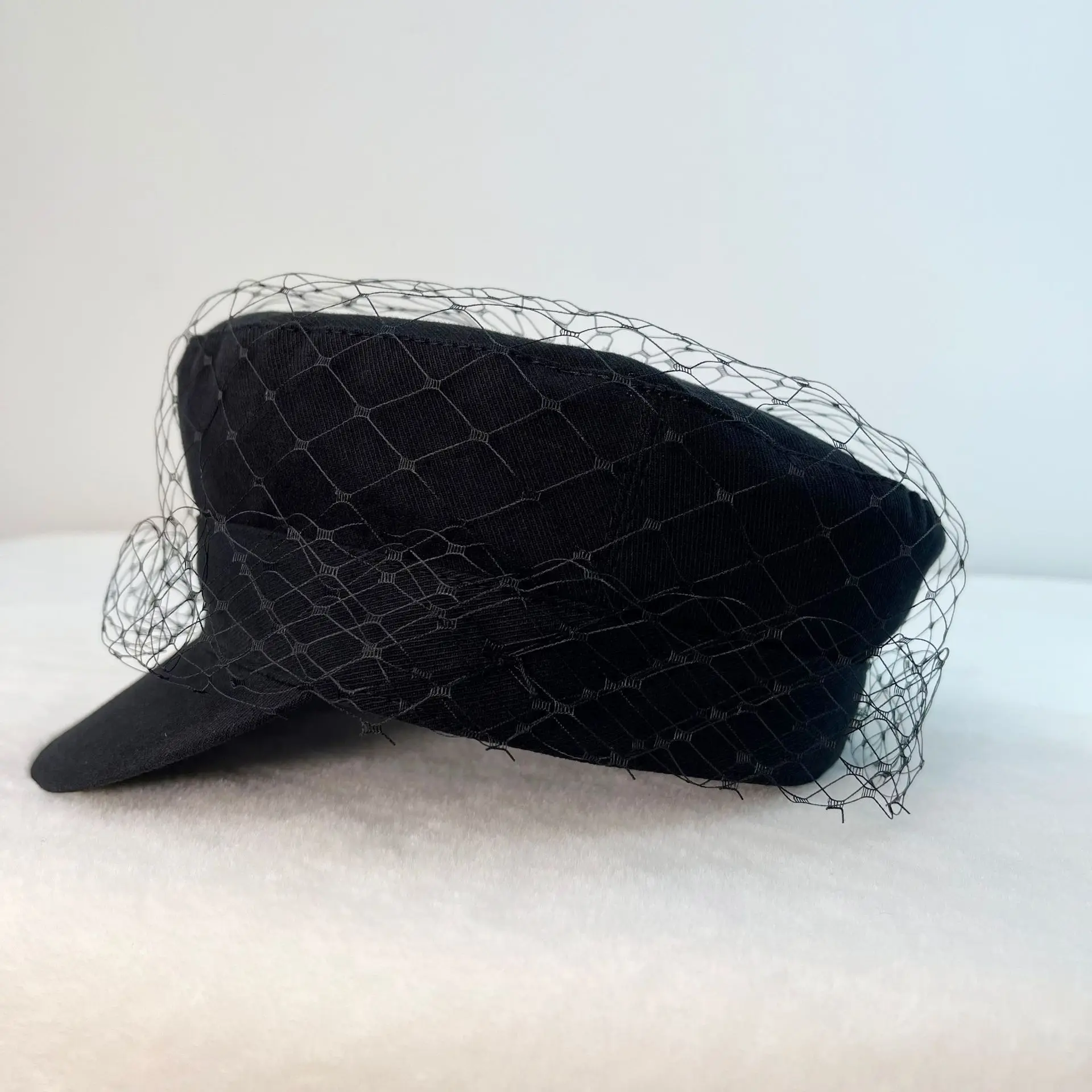 Женская хлопковая кепка газетчика с вуалью | Французский британский стиль | Универсальный берет и плоская кепка
Женская хлопковая кепка газетчика с вуалью | Французский британский стиль | Универсальный берет и плоская кепка