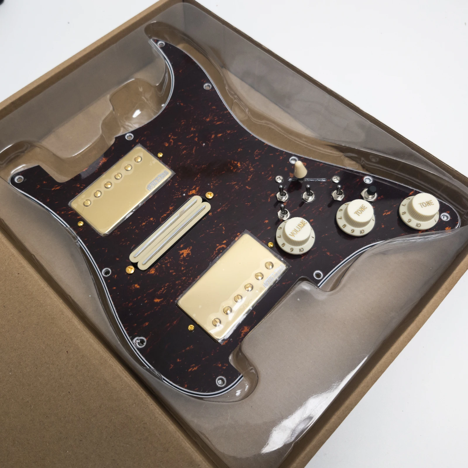 Guitar Prewired Loaded Pickguard Set with Coil Splitting HSH Ainico 5 Humbucker Pickup for ST Electric Guitars Replacement Parts
Guitar Prewired Loaded Pickguard Set with Coil Splitting HSH Ainico 5 Humbucker Pickup for ST Electric Guitars Replacement Parts