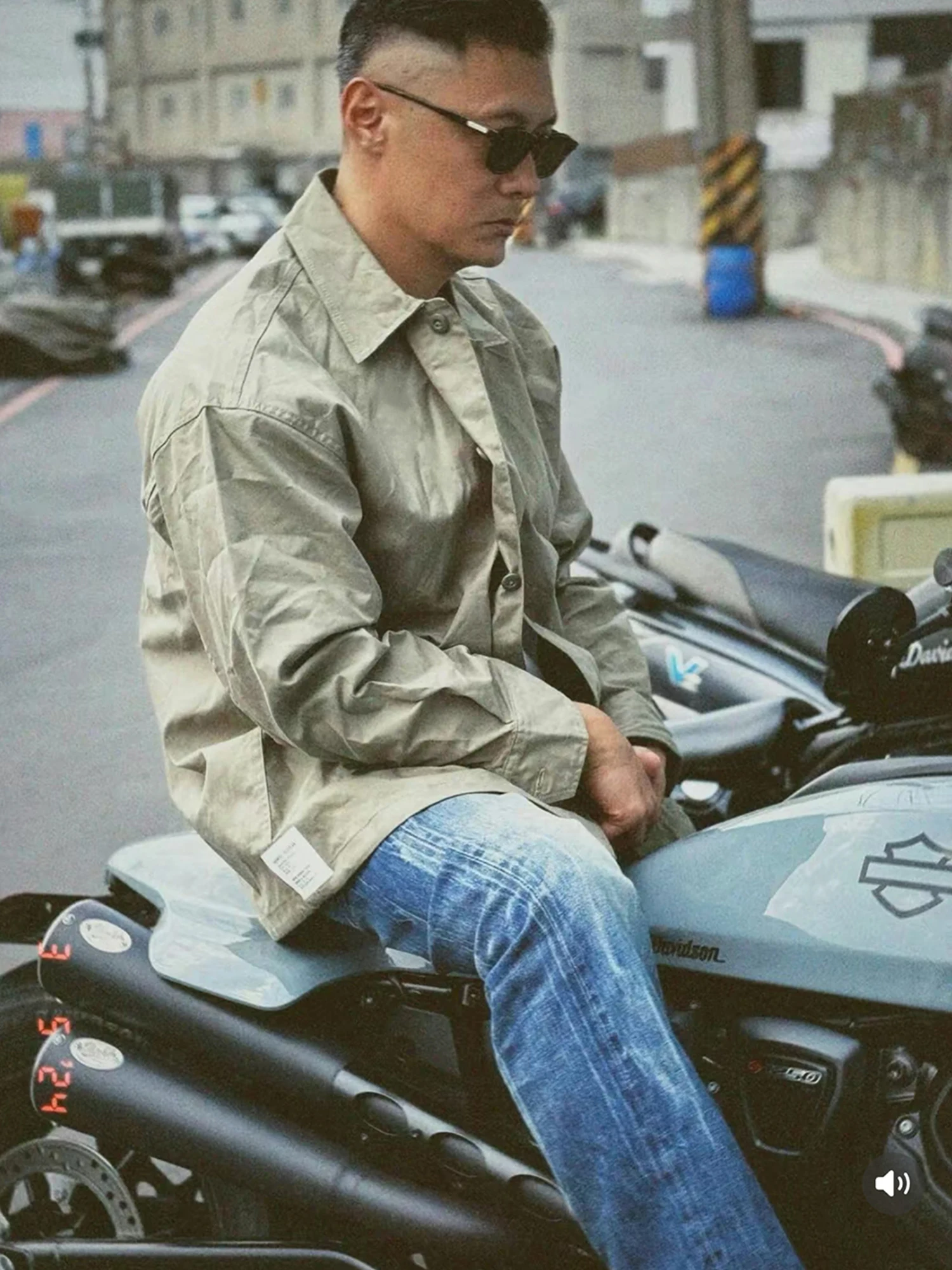 MADN X NHOOLYWOOD 0th Anniversary Limited Edition irt Loose Fit Long Sve Breathable Polyester Youth Casual Wear
MADN X NHOOLYWOOD 0th Anniversary Limited Edition irt Loose Fit Long Sve Breathable Polyester Youth Casual Wear