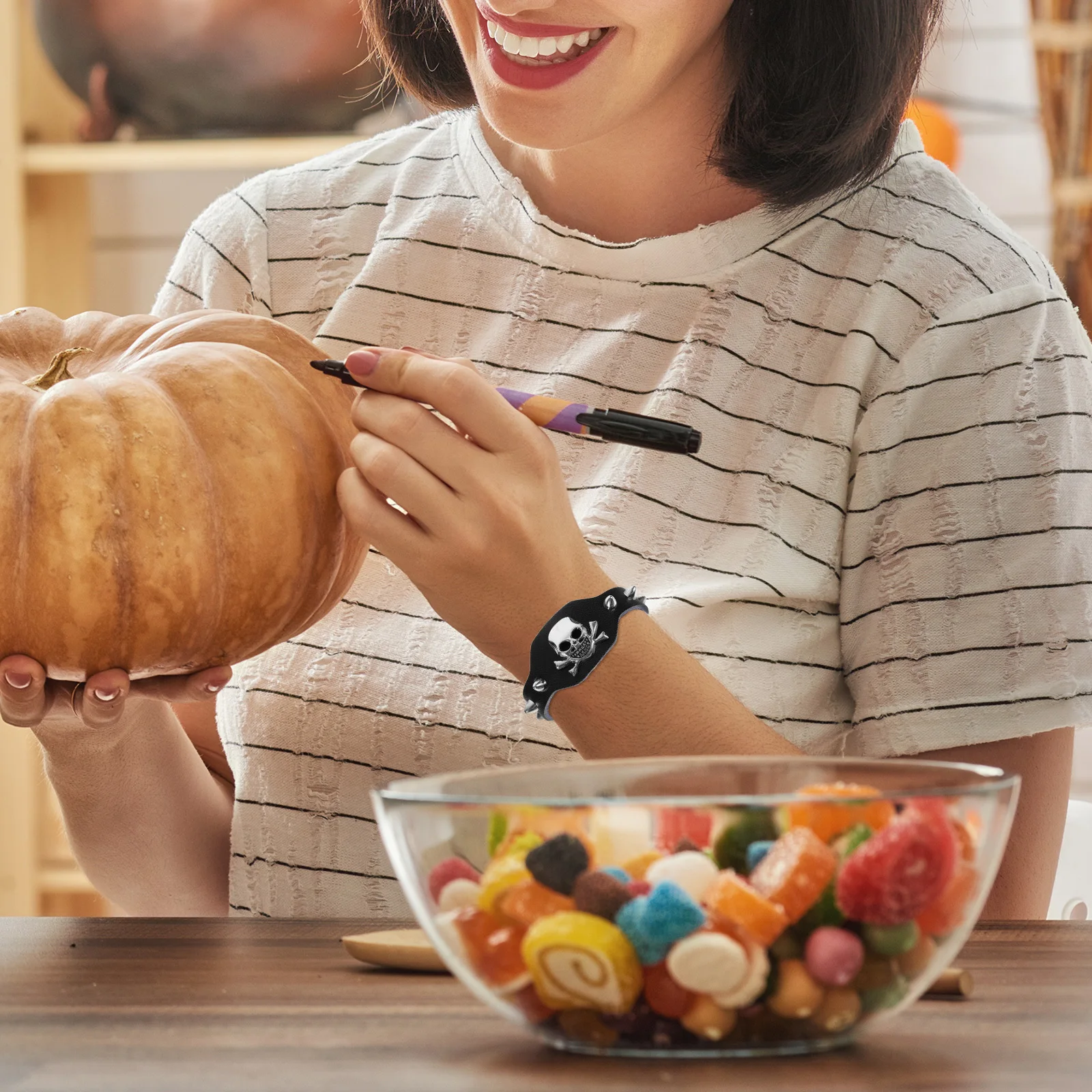 1Pcs Skull Bracelet Vintage Alloy Wrist Decoration Halloween Bangle DIY Hand Ornament Gift Halloween Bracelet
1Pcs Skull Bracelet Vintage Alloy Wrist Decoration Halloween Bangle DIY Hand Ornament Gift Halloween Bracelet