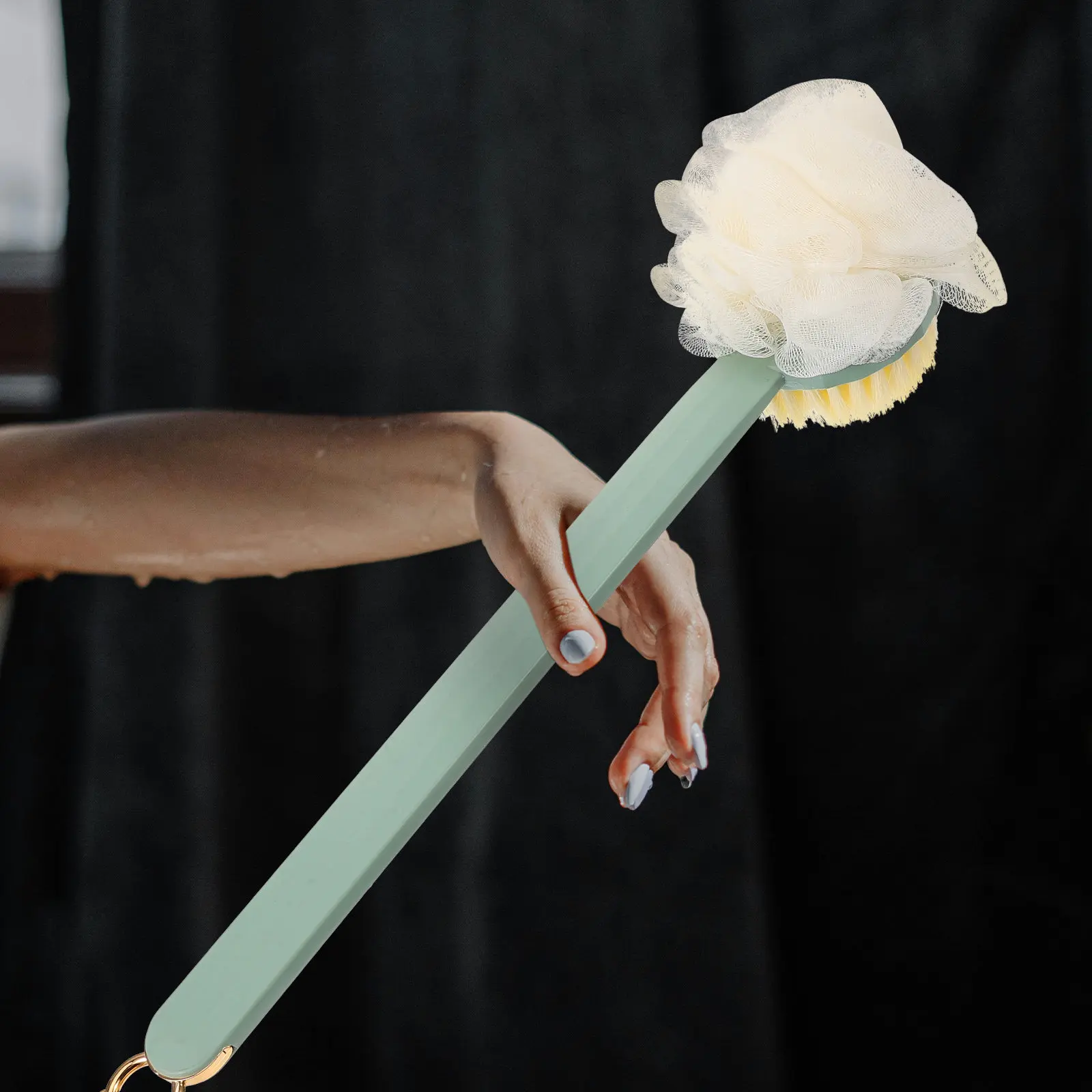 Многофункциональная щетка для ванны с длинной ручкой, инструмент для очищения тела с функцией массажа, сетчатая сторона для обильной пены, глубокое очищение, отшелушивание, смягчение кожи
Многофункциональная щетка для ванны с длинной ручкой, инструмент для очищения тела с функцией массажа, сетчатая сторона для обильной пены, глубокое очищение, отшелушивание, смягчение кожи