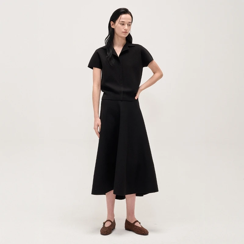 Корейский комплект Sle Spring Faion, однотонный трикотажный ор Sve Jaet, отложной воротник с высокой талией и юбкой 5629
Корейский комплект Sle Spring Faion, однотонный трикотажный ор Sve Jaet, отложной воротник с высокой талией и юбкой 5629