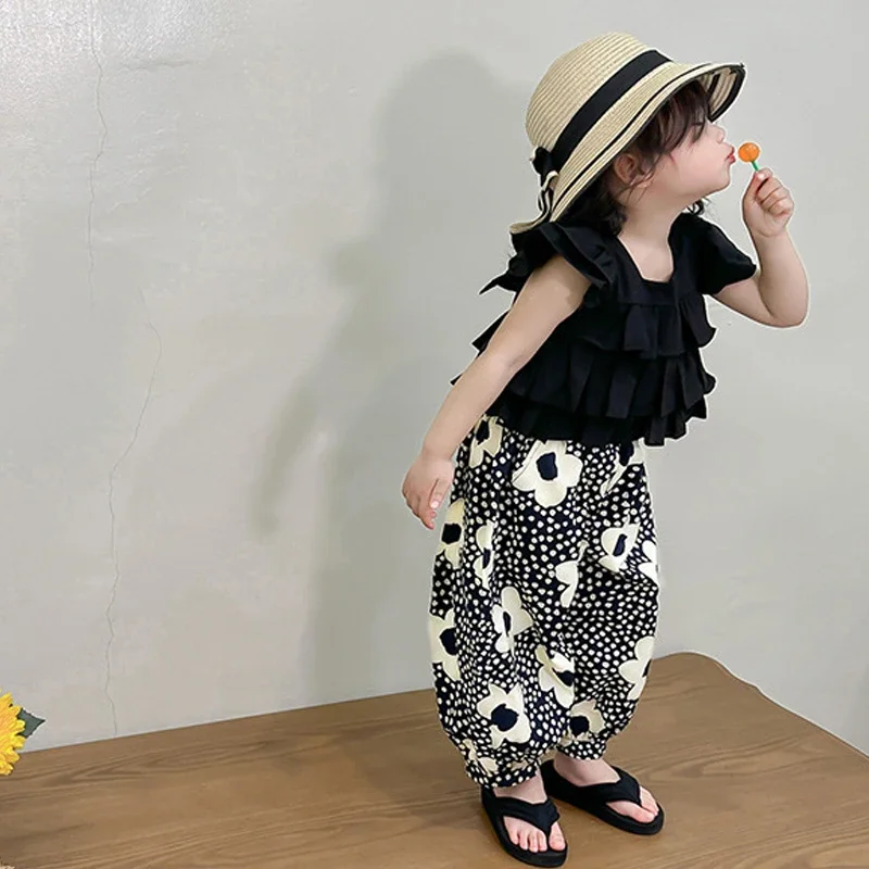 Girl Sets Two Pieces Summer Baby Girls Clothing Set fly sleeveless tops Mosquito Pants Flower Print Casual Outfit Tops and Pants
Girl Sets Two Pieces Summer Baby Girls Clothing Set fly sleeveless tops Mosquito Pants Flower Print Casual Outfit Tops and Pants