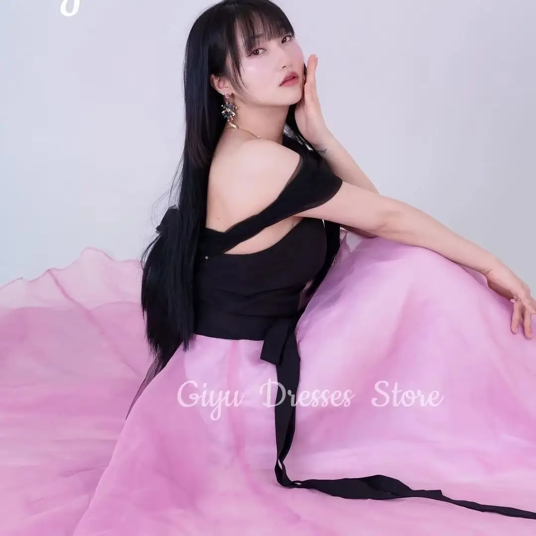 Giyu Black And Pink Korea A-line Wedding Dress Sleeveless Tulle Pleat Korea Photoshoot Floor-Length Customized 2025 Evening Gown
Giyu Black And Pink Korea A-line Wedding Dress Sleeveless Tulle Pleat Korea Photoshoot Floor-Length Customized 2025 Evening Gown