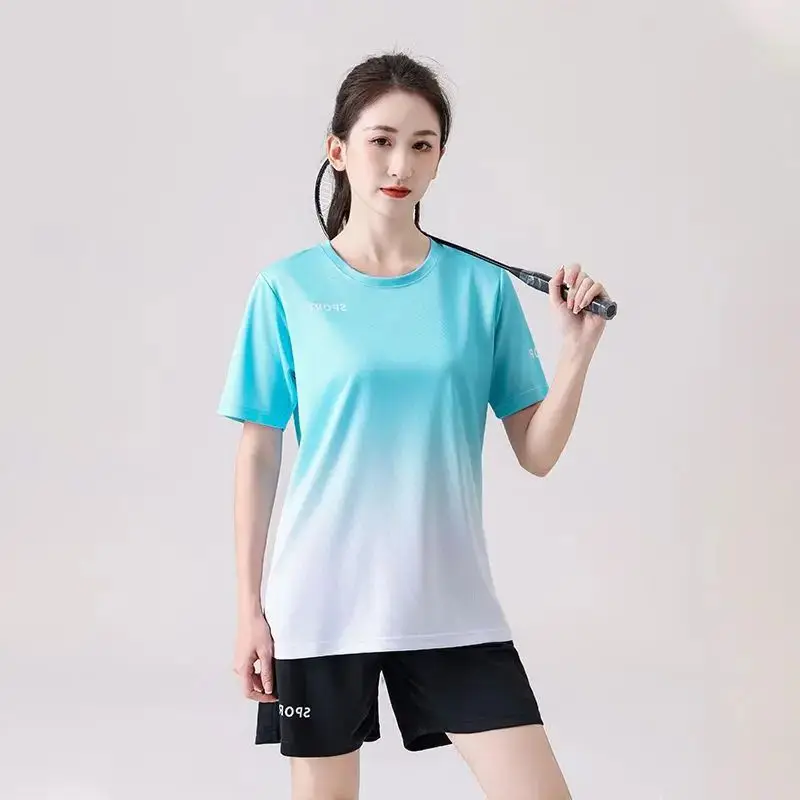 Men's And Women's Summer Sports Ice Silk T-shirt Suit Quick Drying Short Sleeved Crop Top Shorts 2 Two Piece Set Running Clothes
Men's And Women's Summer Sports Ice Silk T-shirt Suit Quick Drying Short Sleeved Crop Top Shorts 2 Two Piece Set Running Clothes