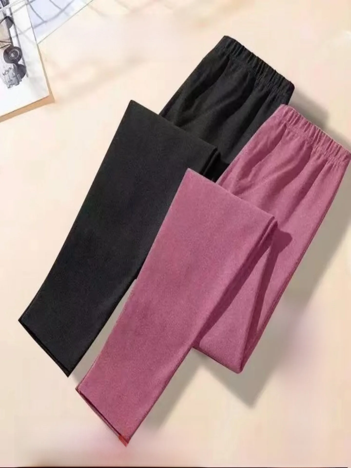 Women's Thermal Fleece Lined Tights Double Sided Velvet Warm Pants Tight Fit Autumn Winter Long Pants Casual mid Waist
Women's Thermal Fleece Lined Tights Double Sided Velvet Warm Pants Tight Fit Autumn Winter Long Pants Casual mid Waist