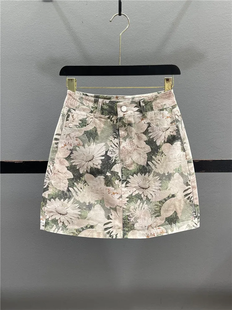 Retro Oil Painting Print Denim Skirt High Waist Slim Fit A-Line Skirt for Women Summer New Fashion Casual Cotton Blend
Retro Oil Painting Print Denim Skirt High Waist Slim Fit A-Line Skirt for Women Summer New Fashion Casual Cotton Blend