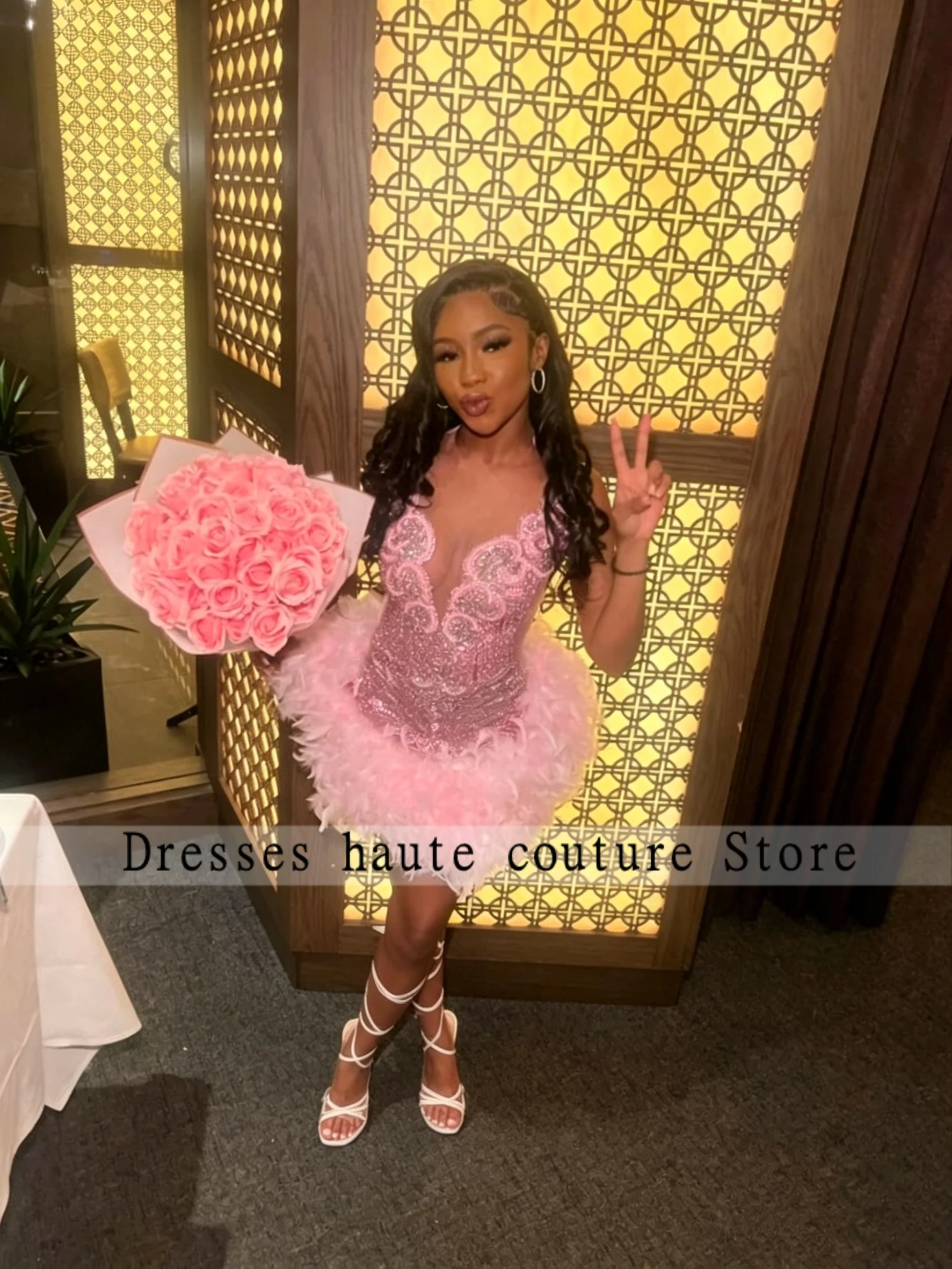 Pink Beaded Feather Hem Homecoming Dress Spaghetti Strap V Neck Mini Gown For Sweet 16 Birthday Party Prom Dreeses Customized
Pink Beaded Feather Hem Homecoming Dress Spaghetti Strap V Neck Mini Gown For Sweet 16 Birthday Party Prom Dreeses Customized
