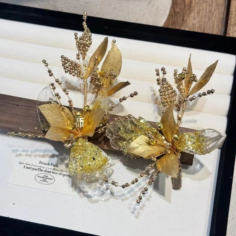 Chinese Style Golden Flower Leaf Beaded Headdress Bridal Xiuhe Edge Clip Morning Robe
Chinese Style Golden Flower Leaf Beaded Headdress Bridal Xiuhe Edge Clip Morning Robe