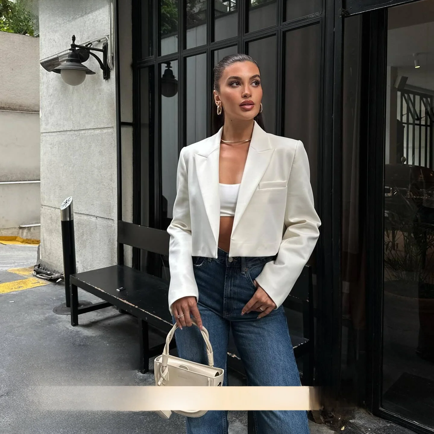 Faionable ort Women's Jaet 2024 Autumn Winter New Sle Simple Personali Chinese Polyester Folded Design Top
Faionable ort Women's Jaet 2024 Autumn Winter New Sle Simple Personali Chinese Polyester Folded Design Top