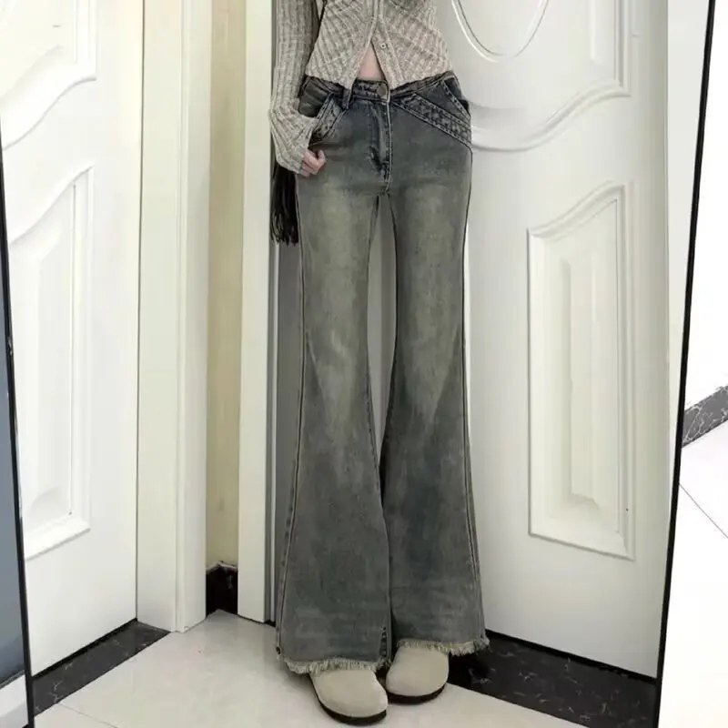 American retro non stick leg micro flared jeans for women 2025 Spring and Autumn new high waisted slim fit straight leg mop pant
American retro non stick leg micro flared jeans for women 2025 Spring and Autumn new high waisted slim fit straight leg mop pant