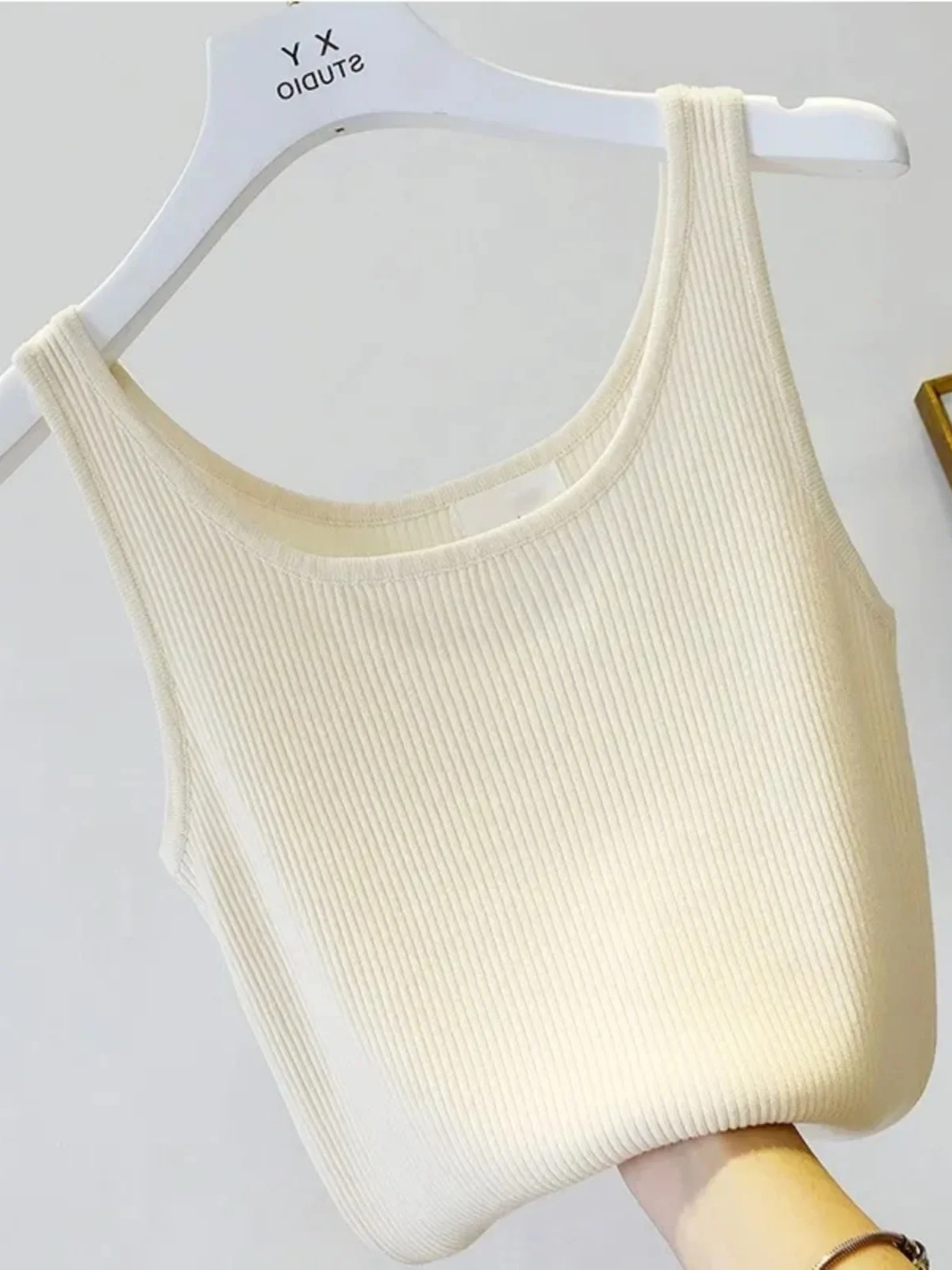 plus Size Ice Silk Knitted Base Layer Small Strap Women's Fat MM Summer Loose Meat Concealing Can Be Worn outside Small Vest 2
plus Size Ice Silk Knitted Base Layer Small Strap Women's Fat MM Summer Loose Meat Concealing Can Be Worn outside Small Vest 2