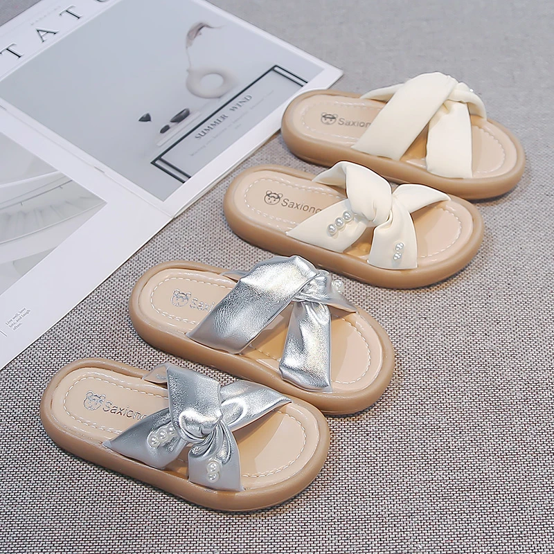 Girls Slippers Outdoors Open Toes Kids Sandals Korean Style Versatile 2026 Summer New Children Princess Shoes Soft Sole Non-slip
Girls Slippers Outdoors Open Toes Kids Sandals Korean Style Versatile 2026 Summer New Children Princess Shoes Soft Sole Non-slip