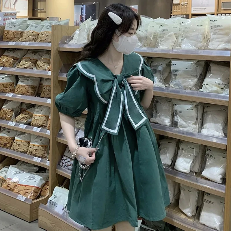 Dress Women 2023 Summer New Navy Collar Green Bow Dresses Fashion Casual Sweet Bubble Sleeves Wrap Waist A-line Skirt Womens
Dress Women 2023 Summer New Navy Collar Green Bow Dresses Fashion Casual Sweet Bubble Sleeves Wrap Waist A-line Skirt Womens