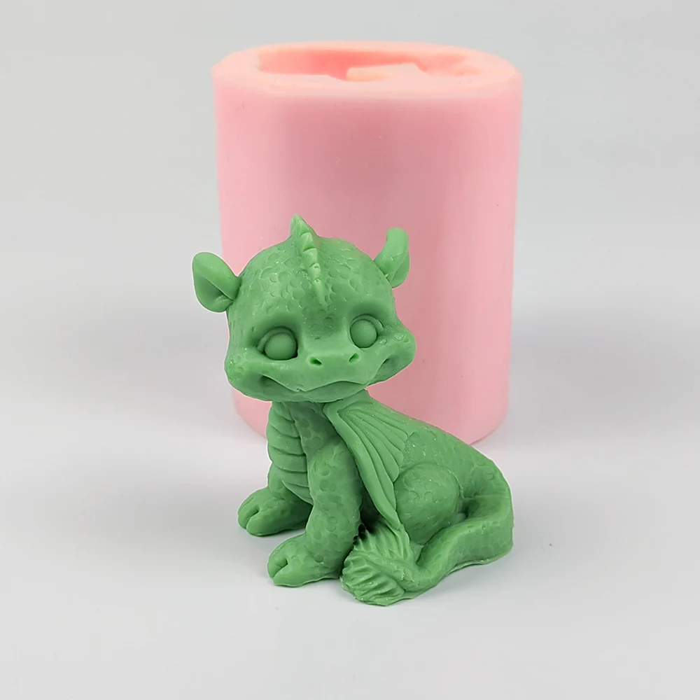 Silicone Sitting Candle Mold, 3D, Small Dinosaur with Wings, Soap Molds, Wedding, Birthday, Valentine's Day, DW0422
Silicone Sitting Candle Mold, 3D, Small Dinosaur with Wings, Soap Molds, Wedding, Birthday, Valentine's Day, DW0422