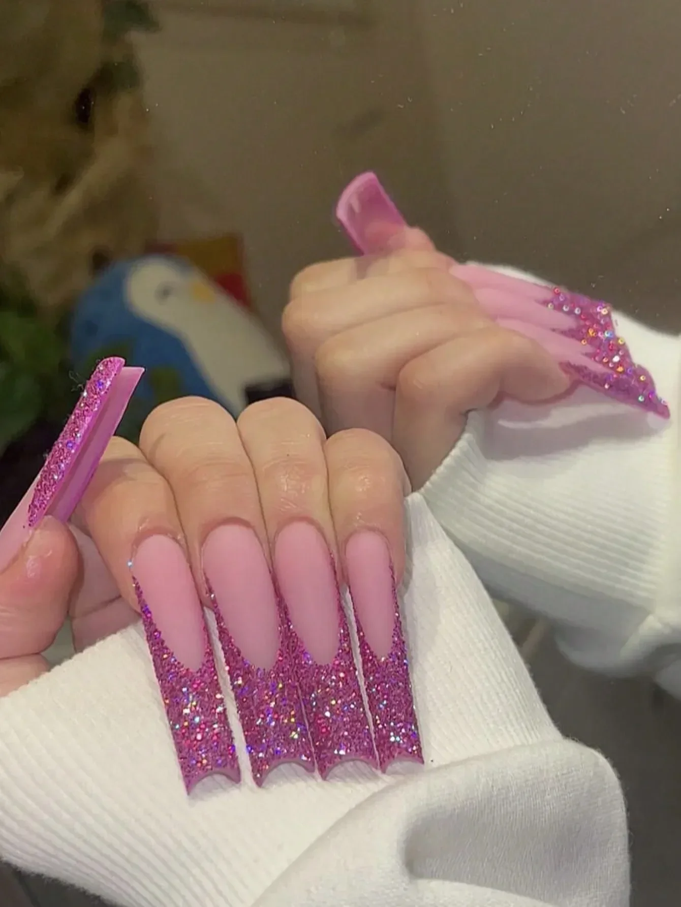 24pcs Long Press-On Nails (Coffin Shape) With Red Glitter & Pink Powder Shiny Decor, Gift Box Ideal For Gifting, Including 1 Nail File & 1 Jelly Glue Nail Supplies
24pcs Long Press-On Nails (Coffin Shape) With Red Glitter & Pink Powder Shiny Decor, Gift Box Ideal For Gifting, Including 1 Nail File & 1 Jelly Glue Nail Supplies