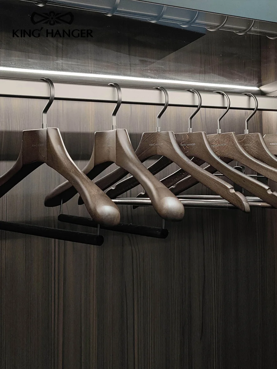 Solid wood hanger light luxury high-grade wooden clothing support wardrobe cloakroom wooden hanger
Solid wood hanger light luxury high-grade wooden clothing support wardrobe cloakroom wooden hanger