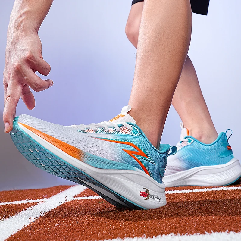Fashion Running Shoes Men Sneakers Tenis Luxury Shoes Couple's Super Light Breathable Shoes Sports Blade Cushioning Jogging
Fashion Running Shoes Men Sneakers Tenis Luxury Shoes Couple's Super Light Breathable Shoes Sports Blade Cushioning Jogging