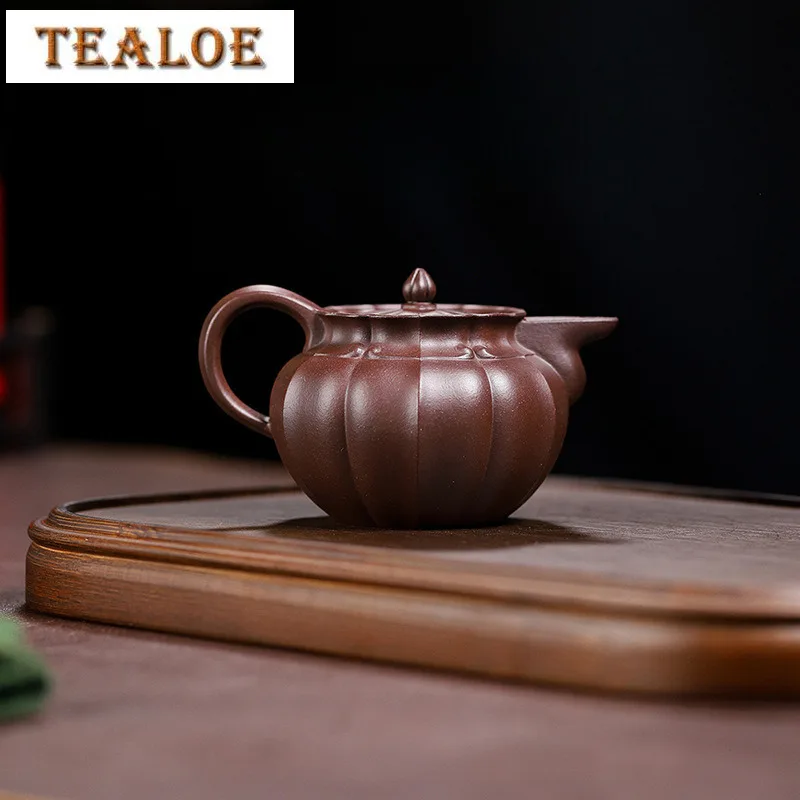 150ml Vintage Yixing Purple Clay Teapots Handmade Rib Monk Hat Pot Raw Ore Mud Kettle Chinese Zen Zisha Tea Set Gift Collection
150ml Vintage Yixing Purple Clay Teapots Handmade Rib Monk Hat Pot Raw Ore Mud Kettle Chinese Zen Zisha Tea Set Gift Collection