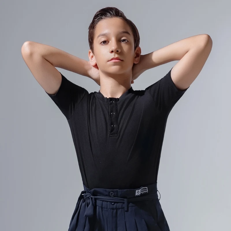 Детские костюмы для латинских танцев, новый топ с короткими рукавами для мальчиков, платье для чача, румбы, танго, одежда для латинских танцев, танцевальная одежда DN21510
Детские костюмы для латинских танцев, новый топ с короткими рукавами для мальчиков, платье для чача, румбы, танго, одежда для латинских танцев, танцевальная одежда DN21510