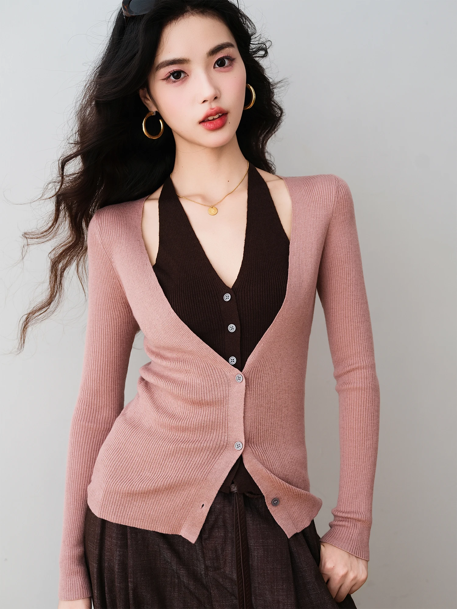 Вязаный топ Ronron с цветовыми блоками, облегающий, с французскими рукавами, женский, модный, осенняя новинка, полиэстер, акрил, нейлон
Вязаный топ Ronron с цветовыми блоками, облегающий, с французскими рукавами, женский, модный, осенняя новинка, полиэстер, акрил, нейлон