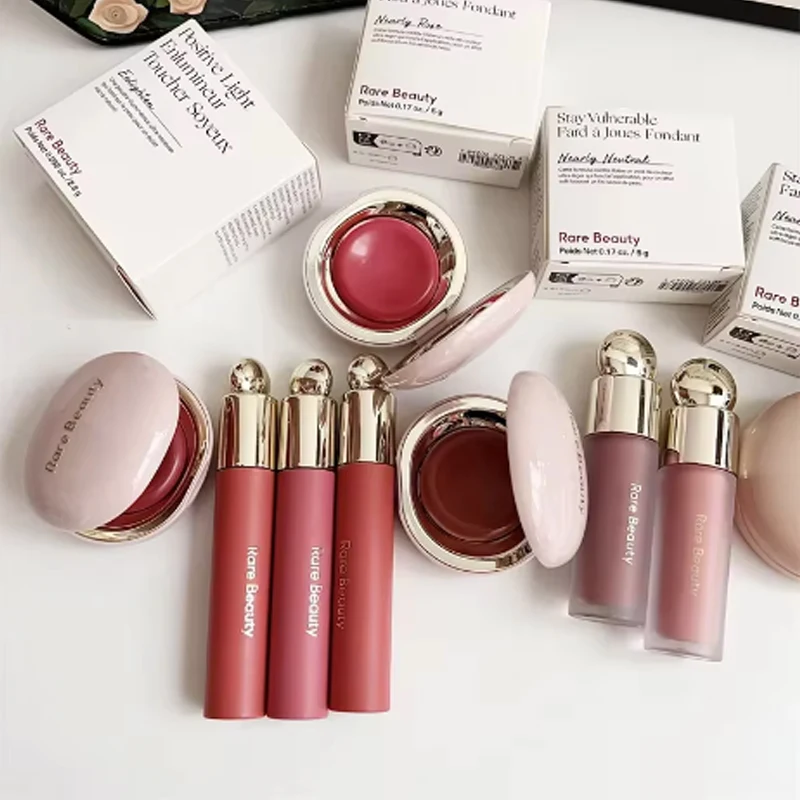 Горячая новинка: Жидкие румяна Rare Beauty Portable Soft Pinch – шелковистые, легко наносятся, стойкие, придают объем, матовые, безупречные.
Горячая новинка: Жидкие румяна Rare Beauty Portable Soft Pinch – шелковистые, легко наносятся, стойкие, придают объем, матовые, безупречные.
