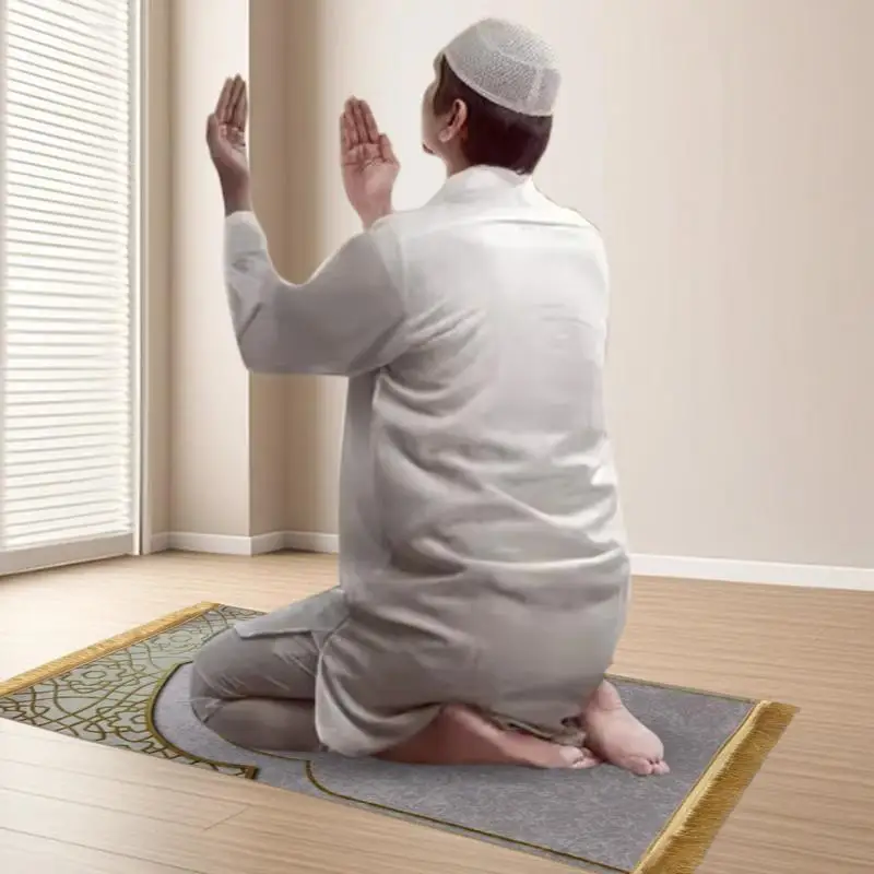 Prayer Mat Large Soft Rug With Tassel Comfortable Velvet Carpet Traditional Room Decor For Bedroom Dining Room
Prayer Mat Large Soft Rug With Tassel Comfortable Velvet Carpet Traditional Room Decor For Bedroom Dining Room