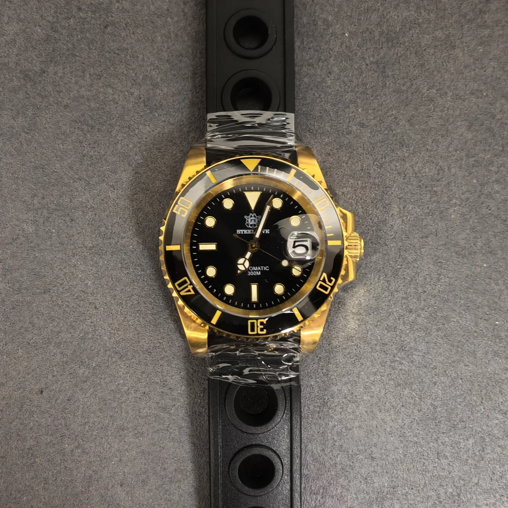 STEELDIVE Men Diver Watch Gold Automatic Mechanical Wristwatch 300m Waterproof BGW-9 Luminous Sapphire NH35 Ceramic Bezel
STEELDIVE Men Diver Watch Gold Automatic Mechanical Wristwatch 300m Waterproof BGW-9 Luminous Sapphire NH35 Ceramic Bezel