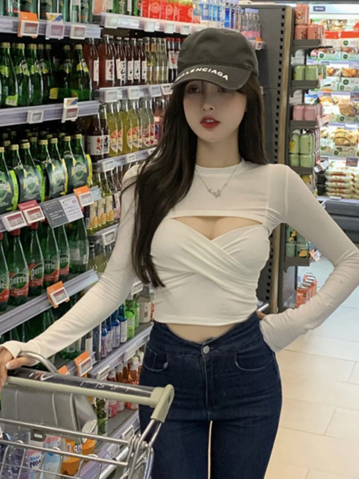 Сексуальный облегающий топ-футболка для женщин, осенняя корейская мода, верхняя одежда, базовый слой для сочетания, облегающий сексуальный топ
Сексуальный облегающий топ-футболка для женщин, осенняя корейская мода, верхняя одежда, базовый слой для сочетания, облегающий сексуальный топ