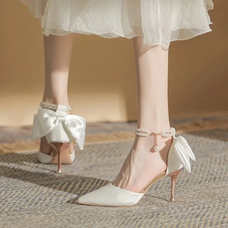 New Women Thin Heel Hollow Sandals Woman Pearl Butterfly Pointed Toe High Heels Womens Shoe Wedding Shoes
New Women Thin Heel Hollow Sandals Woman Pearl Butterfly Pointed Toe High Heels Womens Shoe Wedding Shoes