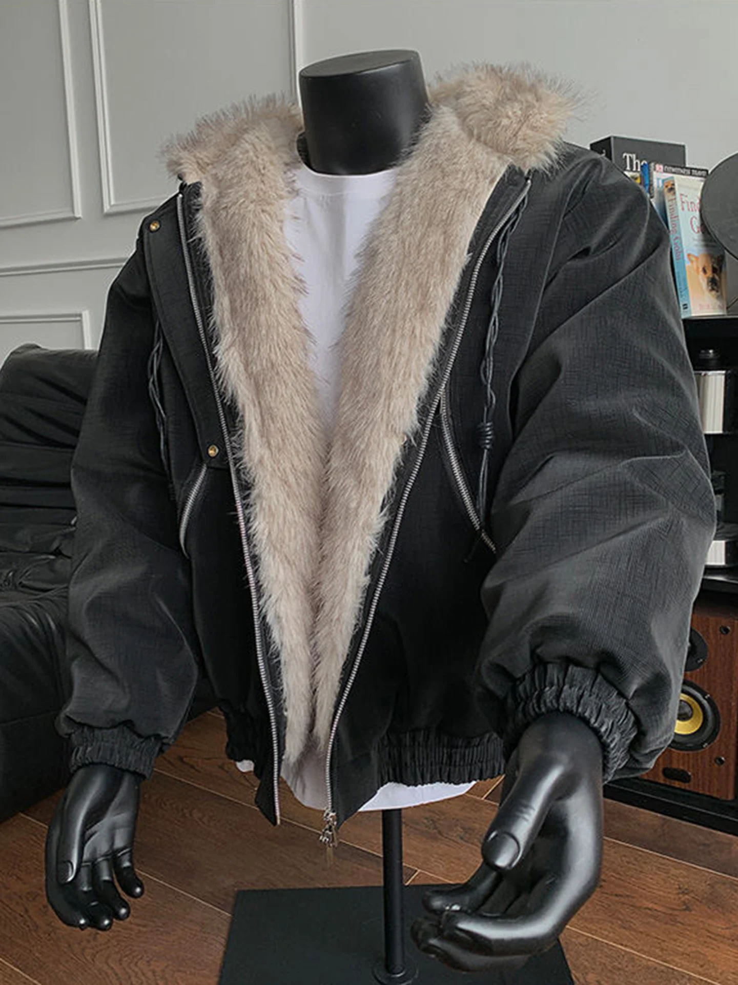 Cleanfit Men's Winter Thiened Fce Lined PU Leather Cotton Jaet Hooded Multi-Material Splicing Casual Warm Faionable
Cleanfit Men's Winter Thiened Fce Lined PU Leather Cotton Jaet Hooded Multi-Material Splicing Casual Warm Faionable