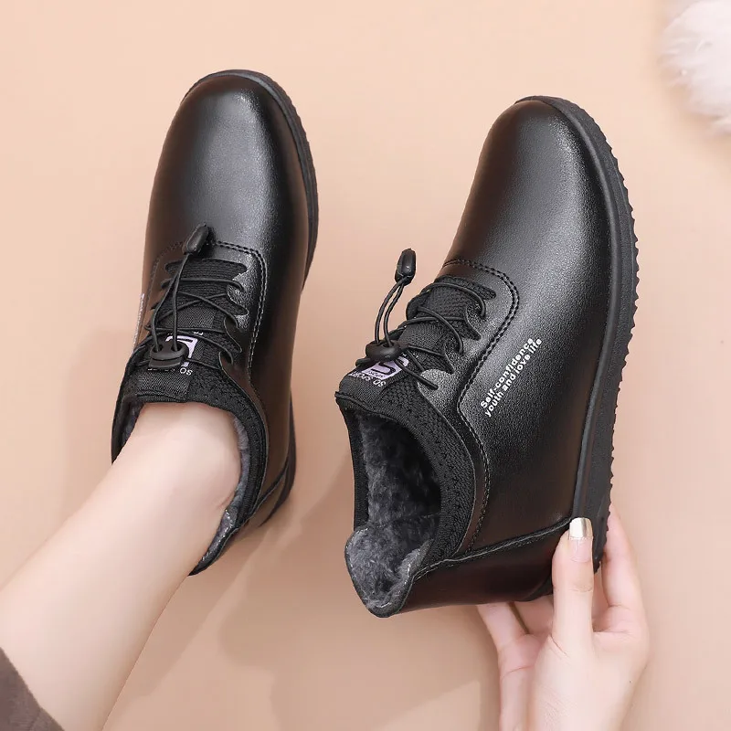Winter Mom Shoes Fleece Lined Low Cut Flat Bottom Women's Casual Cotton Shoes Anti Slip Soft Sole Middle Aged And Elderly Foo...
Winter Mom Shoes Fleece Lined Low Cut Flat Bottom Women's Casual Cotton Shoes Anti Slip Soft Sole Middle Aged And Elderly Foo...