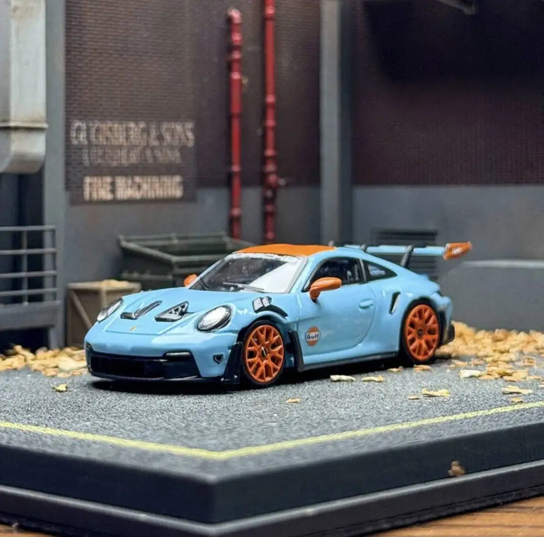 Street Warrior 1:64 992 GT3 RS Diecast Model Car. 2 variants available (Gulf-inspired & GT3 RS stripe) In Stock Ready To Ship
Street Warrior 1:64 992 GT3 RS Diecast Model Car. 2 variants available (Gulf-inspired & GT3 RS stripe) In Stock Ready To Ship