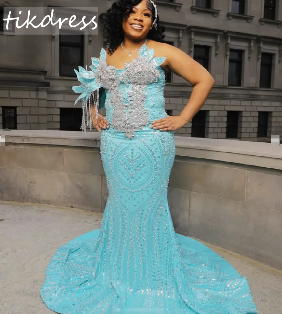 Turquoise Sequin Mermaid Prom Dress 2026 Plus Size Off Shoulder 3D Leaf Crystal Formal Evening Gown with Train for Black Girls
Turquoise Sequin Mermaid Prom Dress 2026 Plus Size Off Shoulder 3D Leaf Crystal Formal Evening Gown with Train for Black Girls