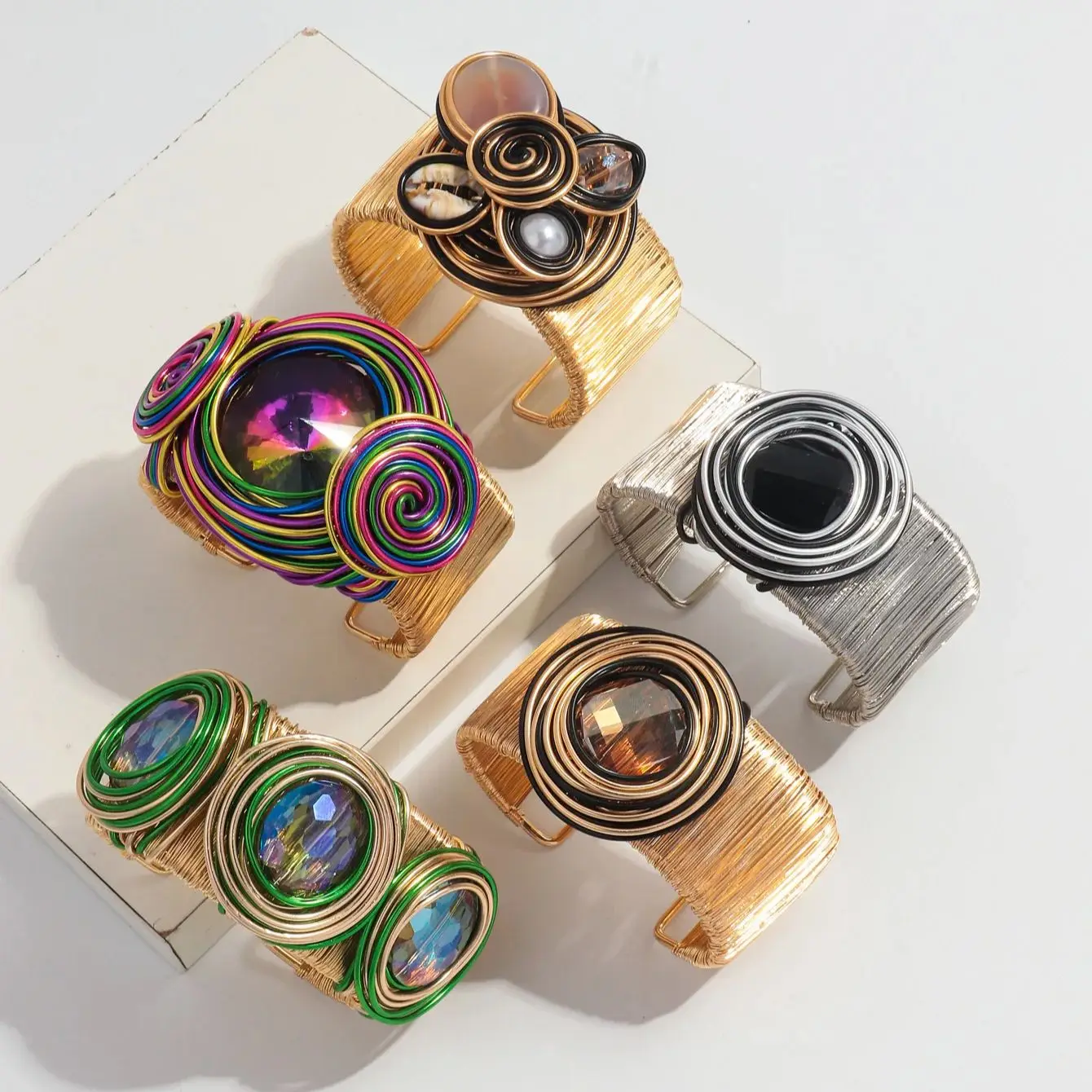 New Boho Handmade Big Crystal Bracelets for Women Men Luxury Colorful Open Adjustable Cuff Wide Bangle Exaggerated Jewelry Gifts
New Boho Handmade Big Crystal Bracelets for Women Men Luxury Colorful Open Adjustable Cuff Wide Bangle Exaggerated Jewelry Gifts