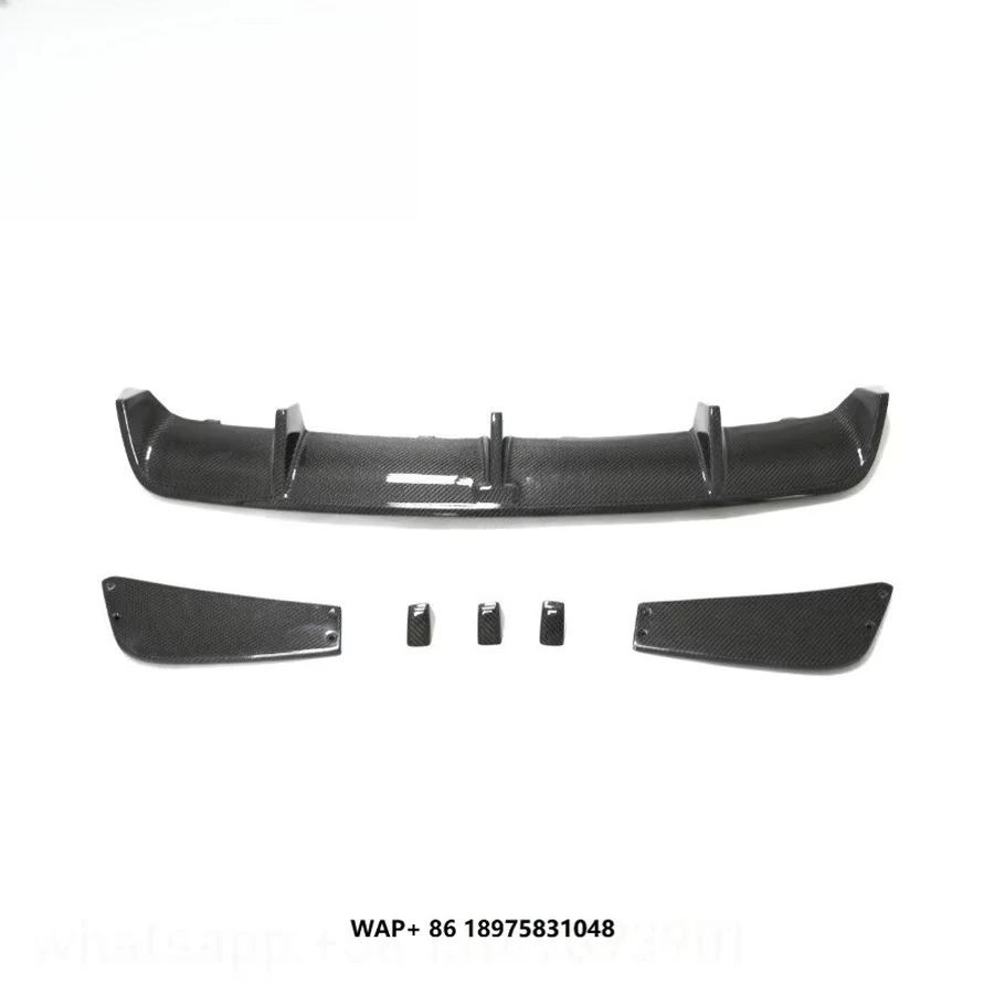 CLA Class W117 CLA45 R Style Carbon Viber Body Kit with Front Lip Rear Diffuser Side Skirt Rear Wing 2014-2016 W117 Car Kits
CLA Class W117 CLA45 R Style Carbon Viber Body Kit with Front Lip Rear Diffuser Side Skirt Rear Wing 2014-2016 W117 Car Kits