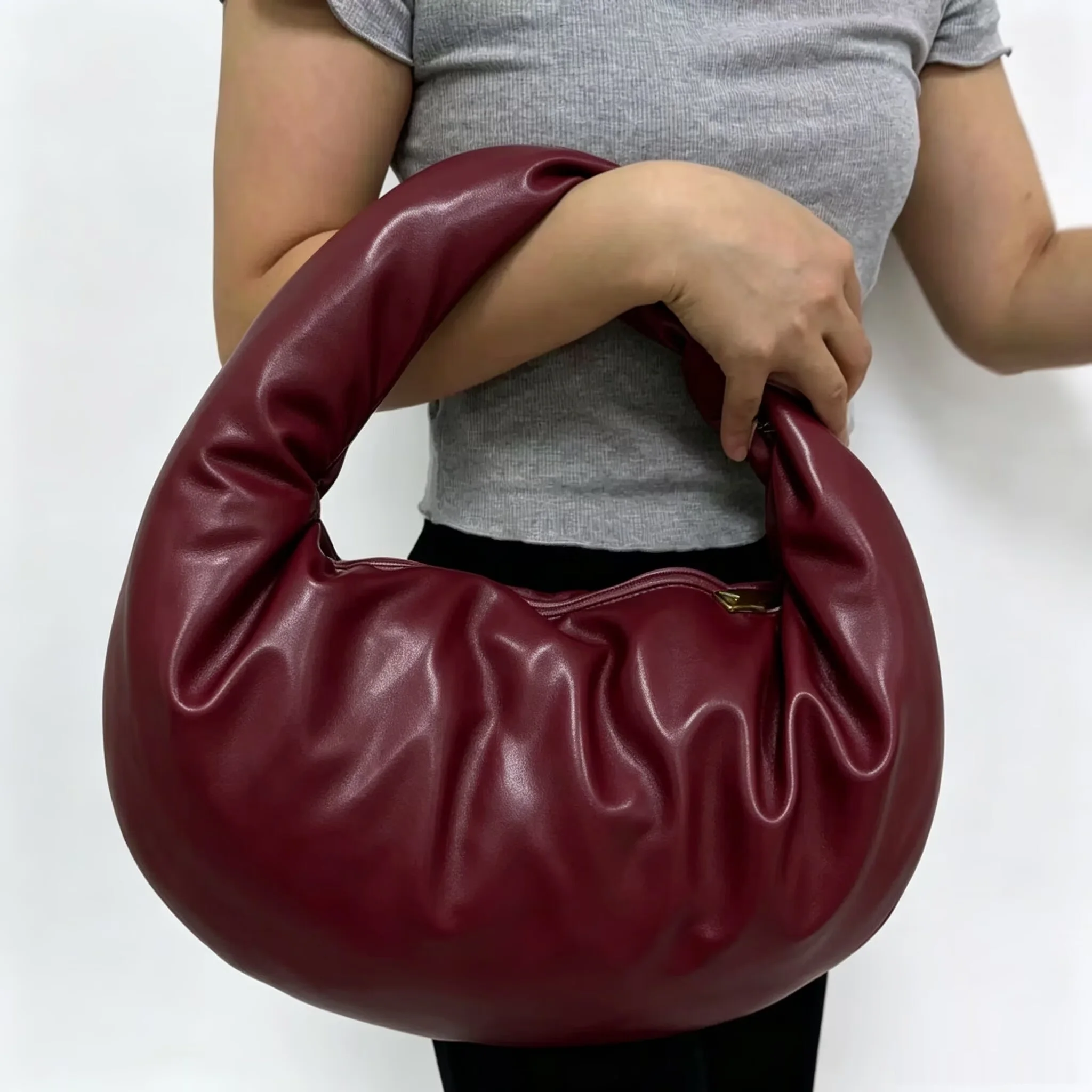 Large Lady Travel Bag Luxury Brand Women bags Big Cross-body Handbags High Quality Handbags For Women New Brand Shoulder Bags
Large Lady Travel Bag Luxury Brand Women bags Big Cross-body Handbags High Quality Handbags For Women New Brand Shoulder Bags