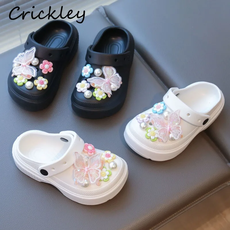 New Butterfly Flowers Girls Clogs Shoes Fashion EVA Soft Bottom Children Princess Slippers Summer Breathable Kids Slippers
New Butterfly Flowers Girls Clogs Shoes Fashion EVA Soft Bottom Children Princess Slippers Summer Breathable Kids Slippers