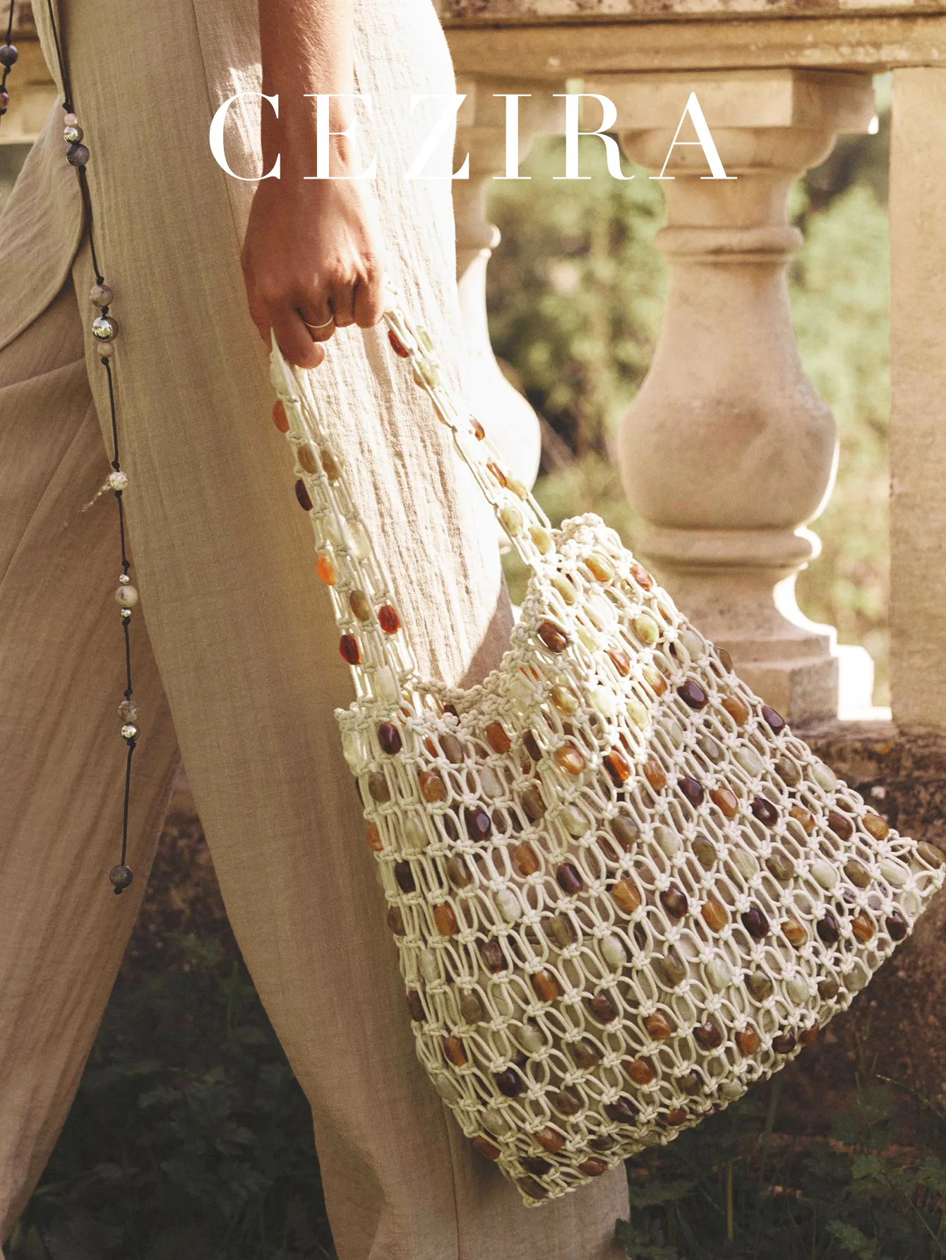 CR Women's Fashionable Beaded Tote Bag Brand Design Handmade Woven Beach Shoulder Bag Top Handle Handbag for Summer Holiday
CR Women's Fashionable Beaded Tote Bag Brand Design Handmade Woven Beach Shoulder Bag Top Handle Handbag for Summer Holiday