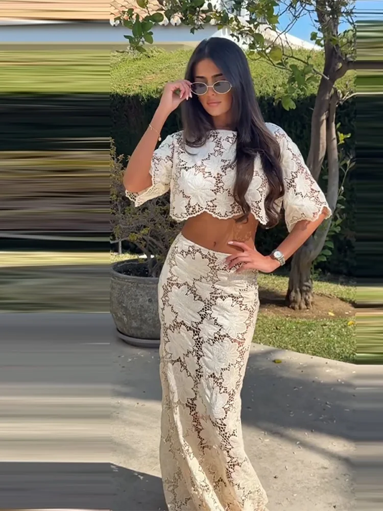 Women Skirt Set Floral Lace Two Piece Set Puff Sleeve Cropped Top Sheer Maxi Skirt Elegant Casual Vacation Streetwear Outfits
Women Skirt Set Floral Lace Two Piece Set Puff Sleeve Cropped Top Sheer Maxi Skirt Elegant Casual Vacation Streetwear Outfits
