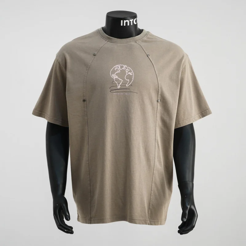 Splicing line washed short sleeved T-shirt for men in summer 2025, fashionable distressed loose casual printed retro top
Splicing line washed short sleeved T-shirt for men in summer 2025, fashionable distressed loose casual printed retro top