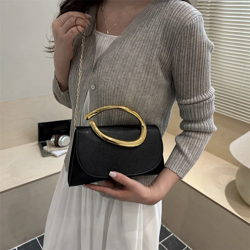 2026 summer new Fashion Small Square Bag Simple and Elegant Shoulder Bag for women luxury Design
2026 summer new Fashion Small Square Bag Simple and Elegant Shoulder Bag for women luxury Design