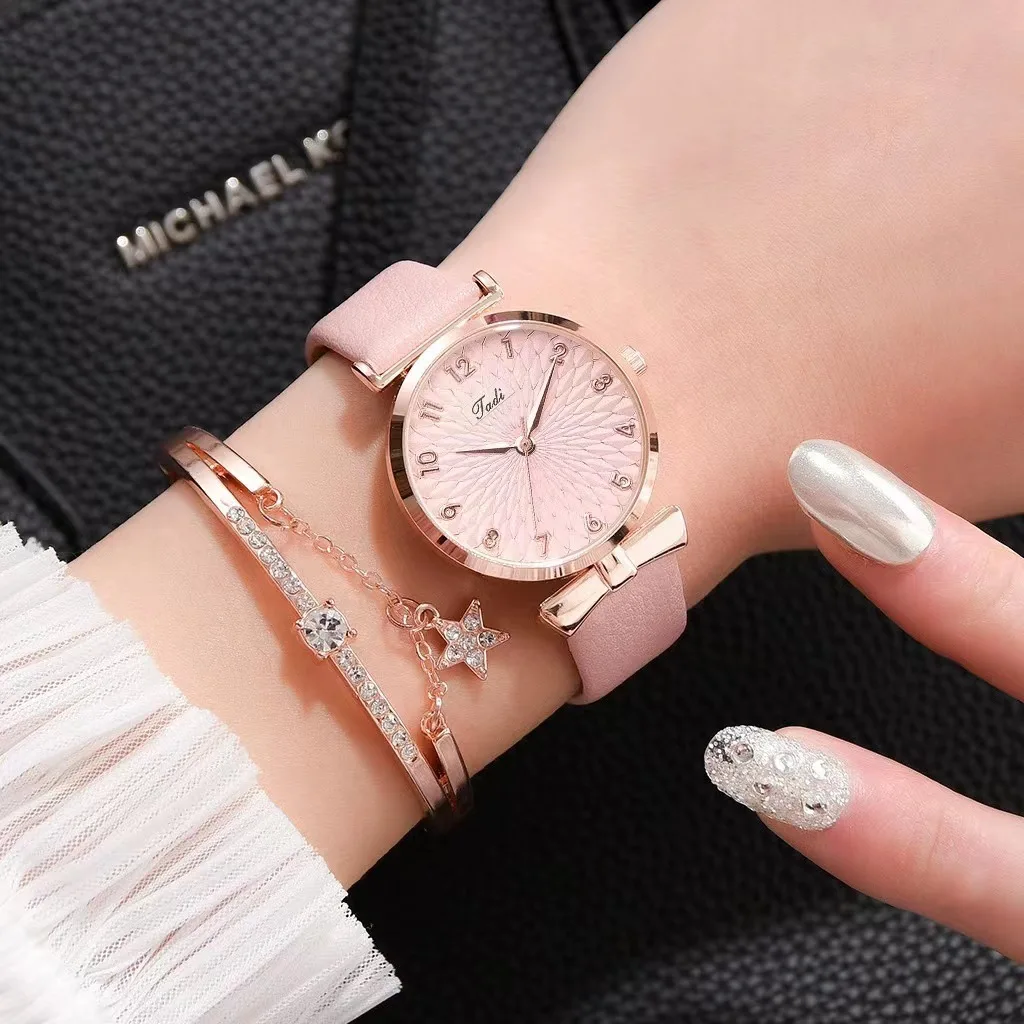2PCS/Set Fashion Flower Dial Women's Watch Magnet Buckle Mesh Band Quartz Watches Star Bracelet Set(Without Box)
2PCS/Set Fashion Flower Dial Women's Watch Magnet Buckle Mesh Band Quartz Watches Star Bracelet Set(Without Box)