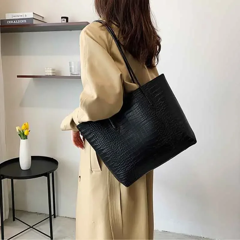 2025 Trendy Large PU Leather Tote Bag Women Designer Crossbody Shoulder Bag Purse Handbag for Work Travel Shopping
2025 Trendy Large PU Leather Tote Bag Women Designer Crossbody Shoulder Bag Purse Handbag for Work Travel Shopping