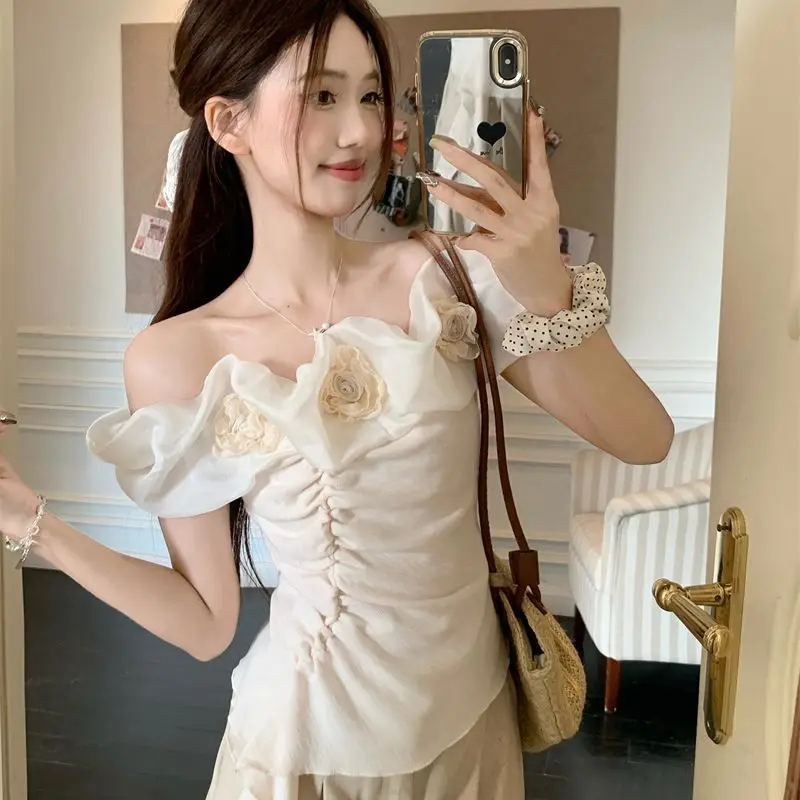 2026 New Irregular T-Shirt Summer Pure Desire Flower Word Shoulder Slim And Thin Pleated Top Women's Chic Pant Two-Piece Set
2026 New Irregular T-Shirt Summer Pure Desire Flower Word Shoulder Slim And Thin Pleated Top Women's Chic Pant Two-Piece Set