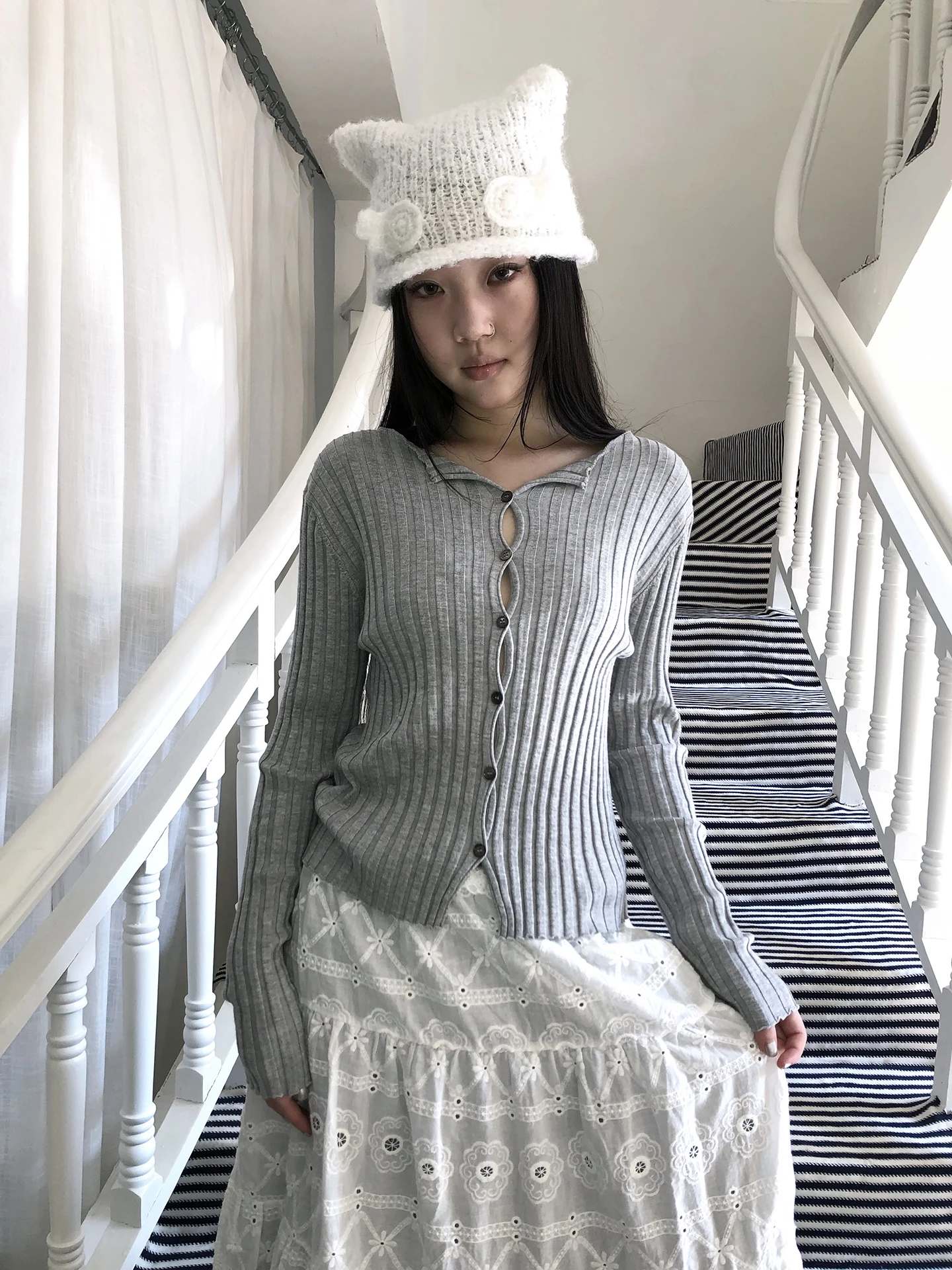 Angproject Korean Style V-Neck Slim Fit Single Button Knitted Long Sleeve Women's Open Cardigan Casual Wear Comfortable Base ...
Angproject Korean Style V-Neck Slim Fit Single Button Knitted Long Sleeve Women's Open Cardigan Casual Wear Comfortable Base ...