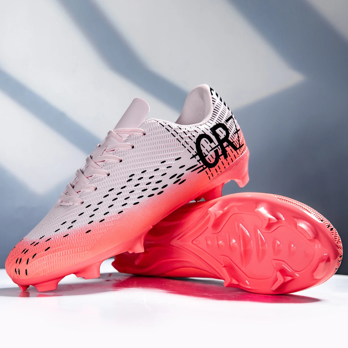 Classic breathable football shoes with FG/AG long studs for durability and anti slip, providing super strong grip
Classic breathable football shoes with FG/AG long studs for durability and anti slip, providing super strong grip